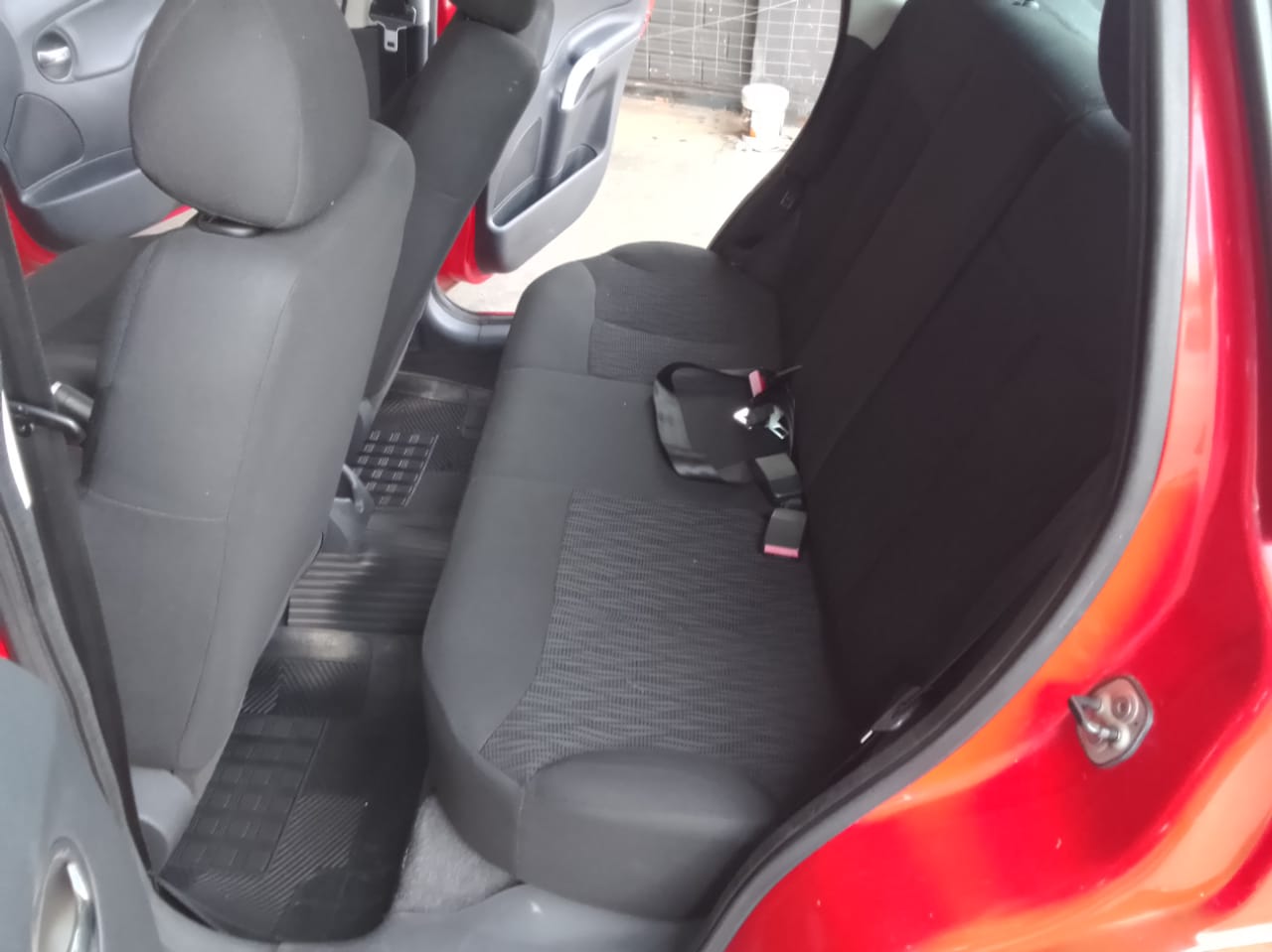 Citroën C3 1.4 I GLX 8V FLEX 4P MANUAL